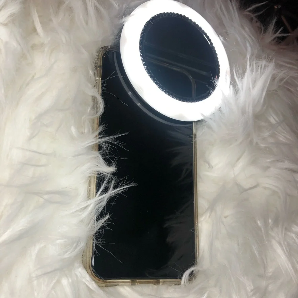 Selfie Vanity Lights. For laptops/phones.Bad lighting. Comes with usb cord